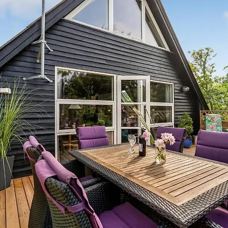 3 Bedroom Gorgeous In *