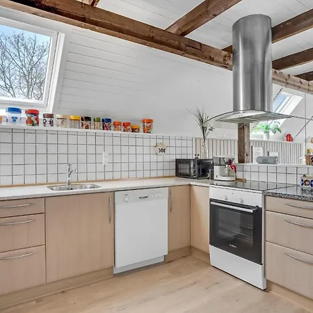 3 Bedroom Gorgeous In Prázdninový dům Skjern