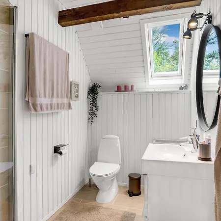 3 Bedroom Gorgeous In Prázdninový dům *