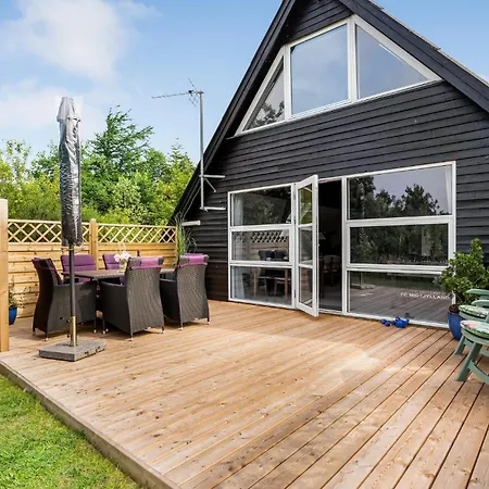3 Bedroom Gorgeous In Skjern